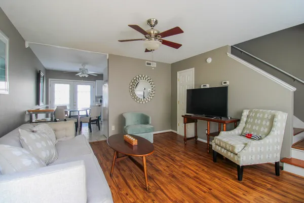 $1,950 | 1423 Ashley River Road, Unit 2C, Charleston, SC 29407