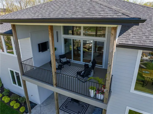 $1,799,990 | 42 Bison Falls Circle, Lake Winnebago, MO 64034