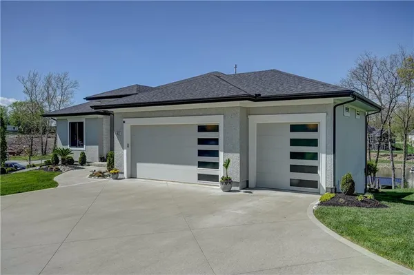 $1,799,990 | 42 Bison Falls Circle, Lake Winnebago, MO 64034