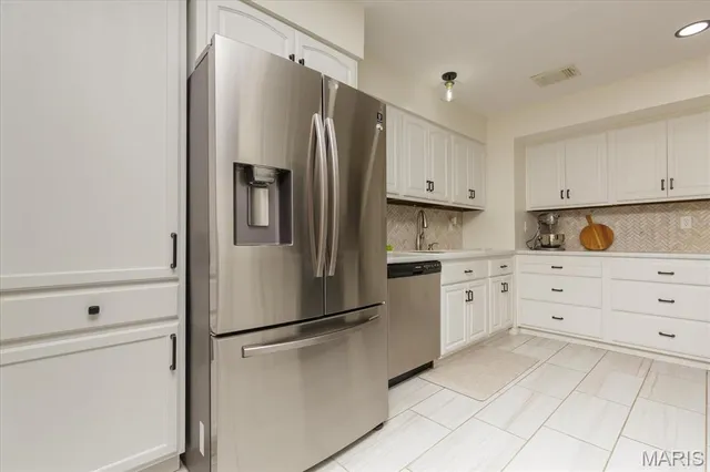 $280,000 | 640 Painted Vista Drive, Ballwin, MO 63021