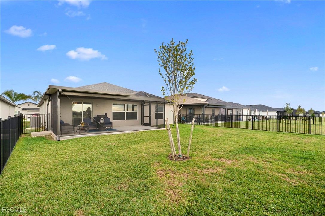 17741 Paradiso Way North Fort Myers, FL 33917 - Photo 37 of 42