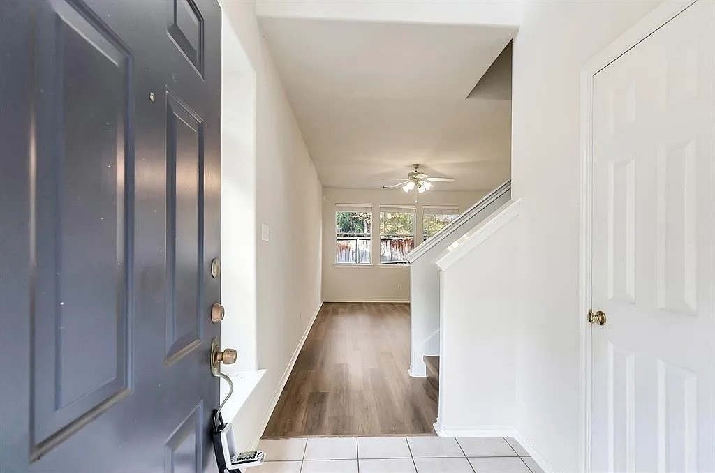 2 Peach Ridge Place The Woodlands, TX 77382 - Photo 4 of 29 a view of gallery