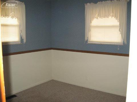 9378 Potter Road Flushing, MI 48433 - Photo 12 of 18 20192488-11.JPG