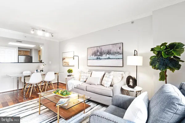 $429,900 | 3835 9th Street North, Unit 405W, Arlington, VA 22203
