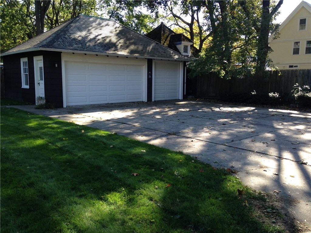 196 Oakley Road Woonsocket, RI 02895 - Photo 24 of 24 3 CAR GARAGE