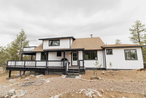 $499,900 | 3326 Homestead Drive, Overgaard, AZ 85933