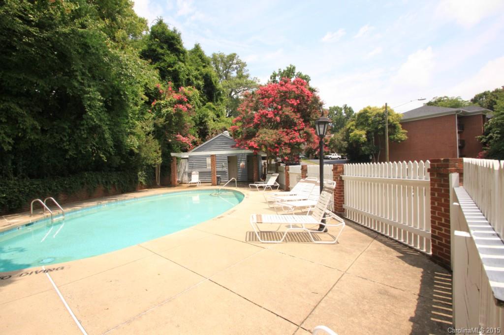 430 Queens Road, Unit 711 Charlotte, NC 28207 - Photo 8 of 9