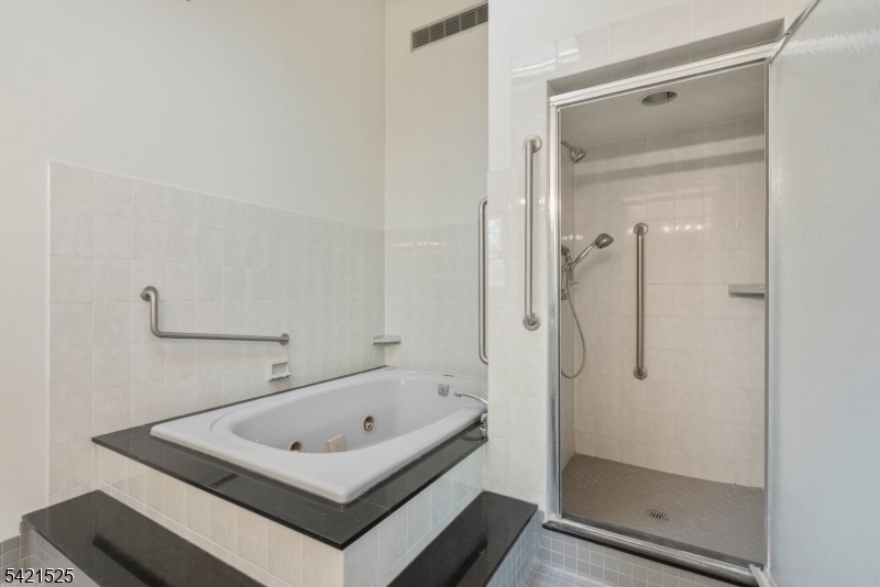 8 Bogert Road Montville, NJ 07058 - Photo 12 of 24