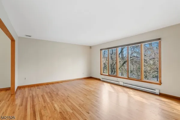 $950,000 | 8 Bogert Road, Montville, NJ 07058