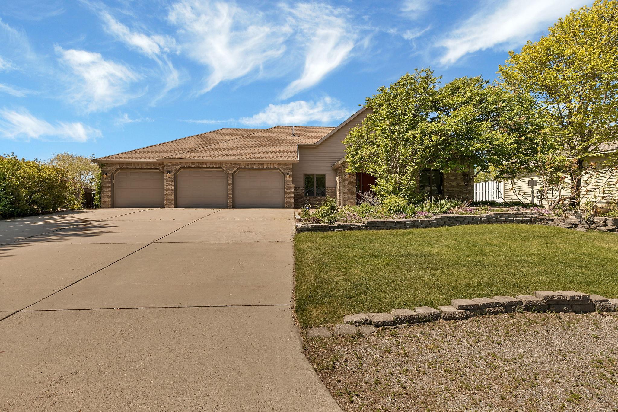 410 Sundown Drive Avon, MN 56310 - Photo 2 of 71