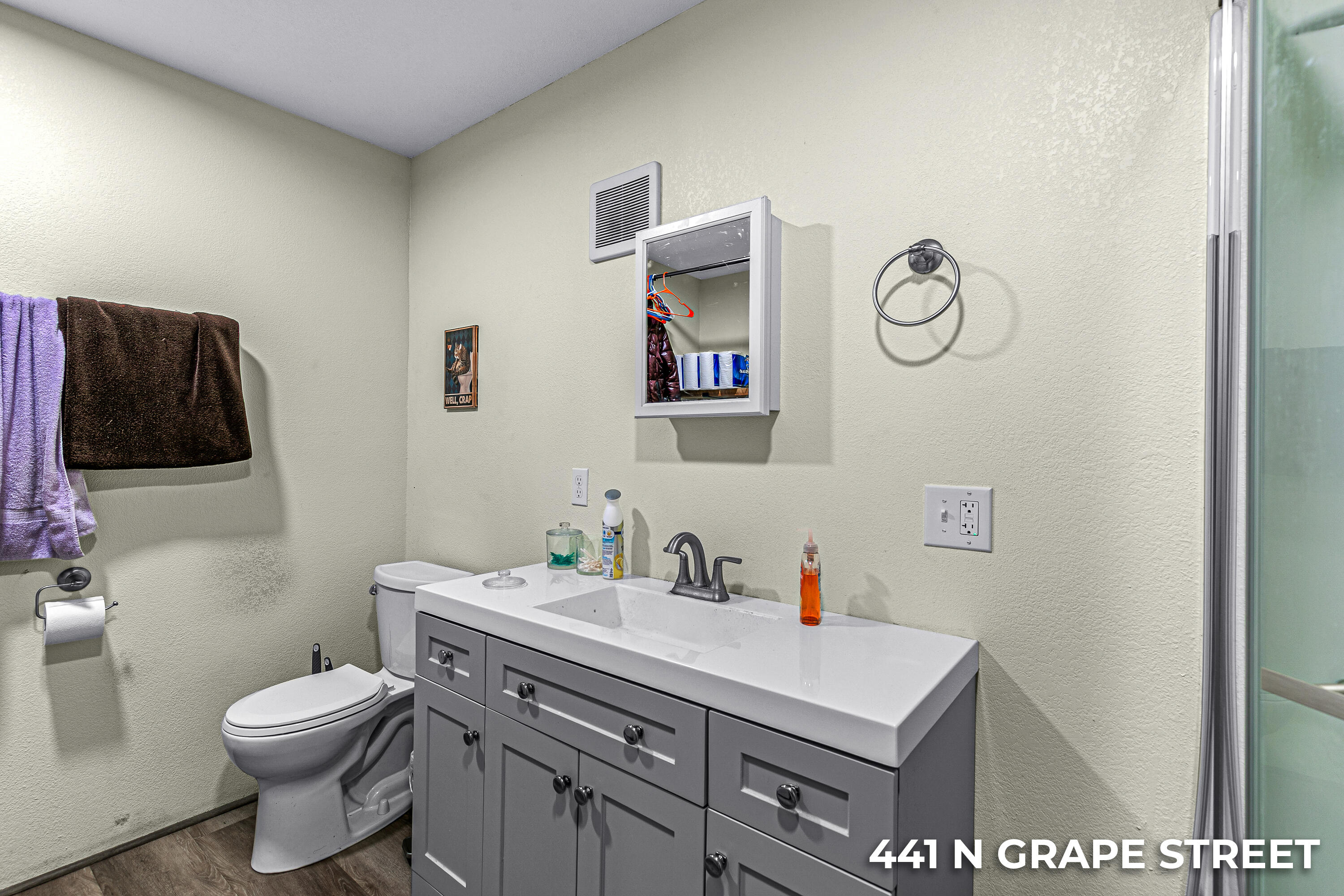 441 North Grape Street Medford, OR 97501 - Photo 14 of 30 9R9A5094