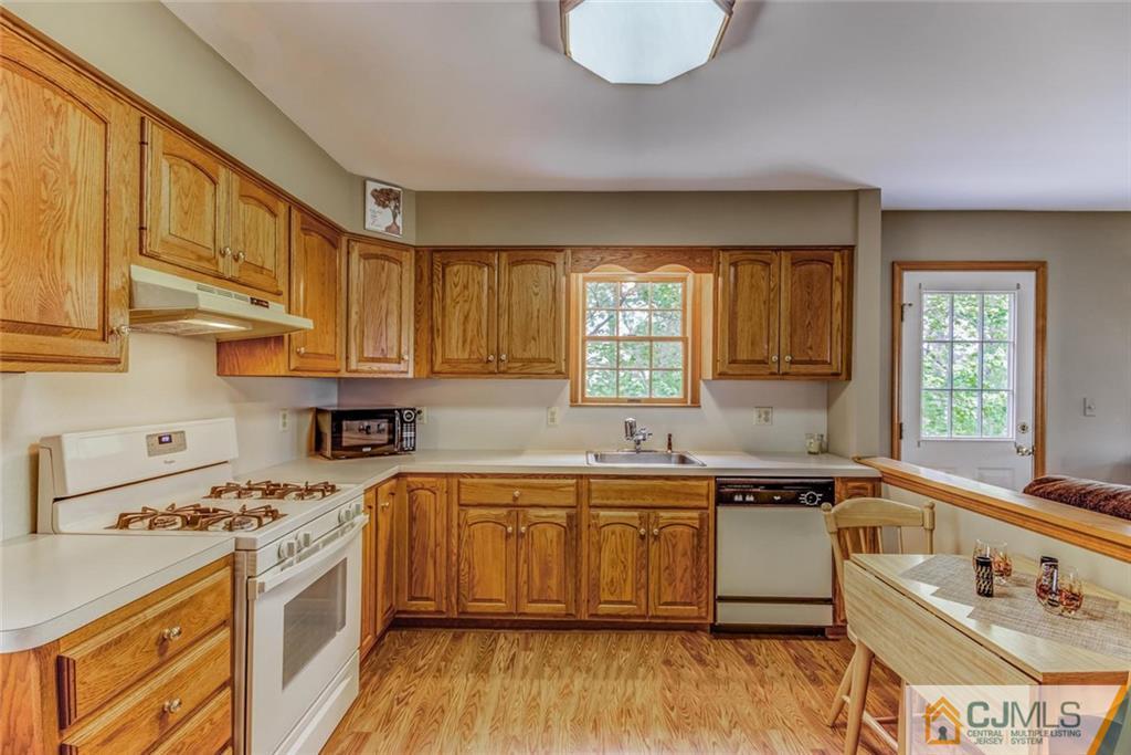 13 Railsedge Road Hillsborough, NJ 08844 - Photo 15 of 19 Gallery Image 15