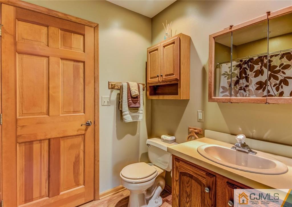 13 Railsedge Road Hillsborough, NJ 08844 - Photo 17 of 19 Gallery Image 17