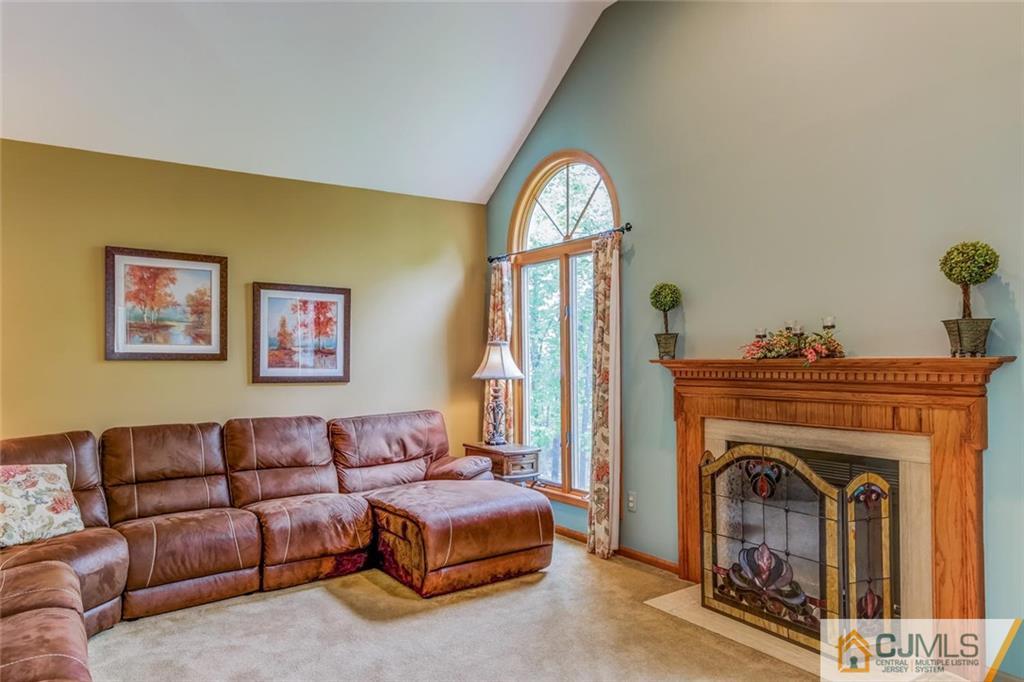 13 Railsedge Road Hillsborough, NJ 08844 - Photo 4 of 19 Gallery Image 4
