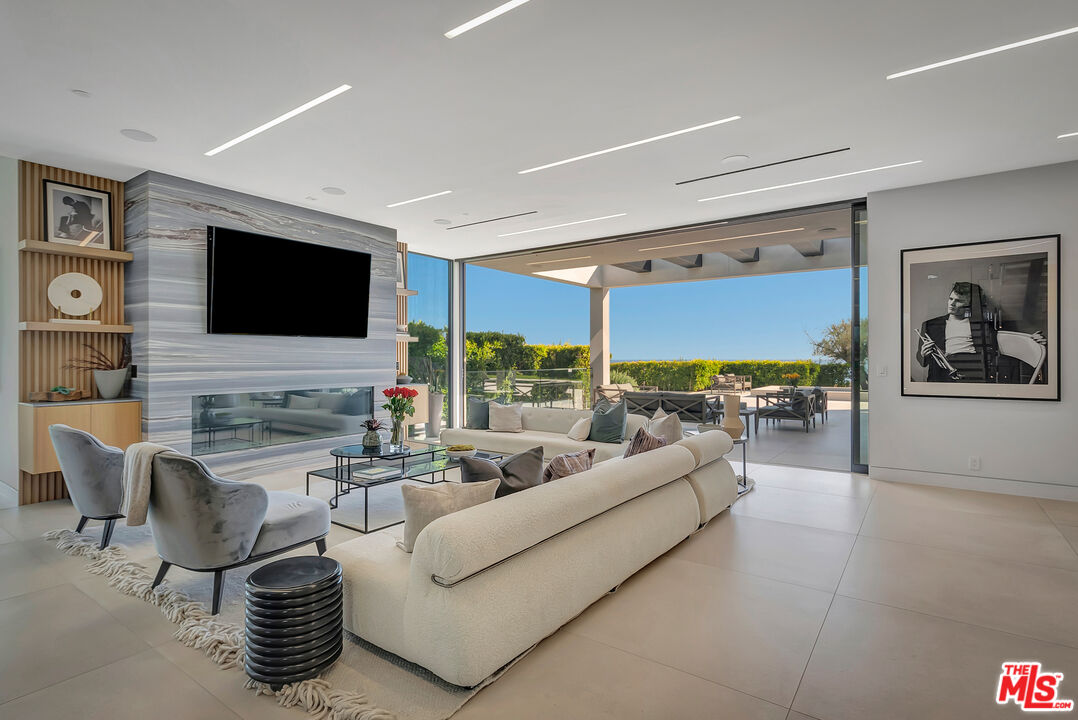 23917 Malibu Road Malibu, CA 90265 - Photo 10 of 62