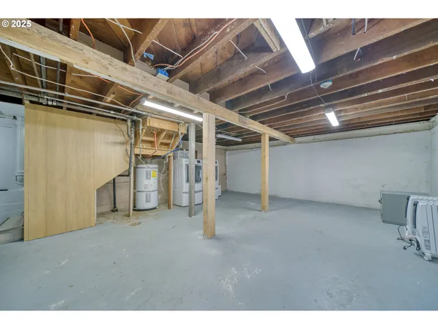 $450,000 | 33062 Bellcrest Road, Scappoose, OR 97056