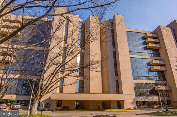 $619,950 | 1101 South Arlington Ridge Road, Unit 106, Arlington, VA 22202