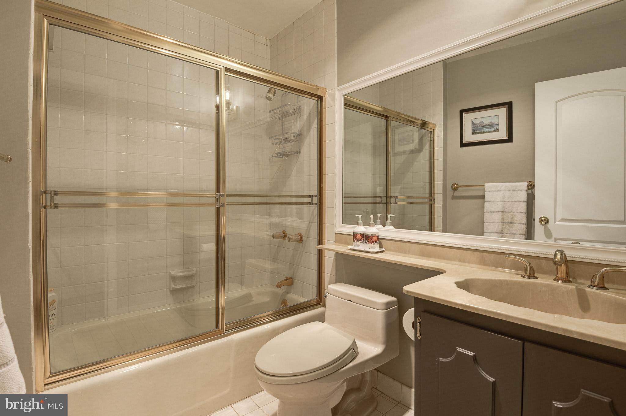 1101 South Arlington Ridge Road, Unit 106 Arlington, VA 22202 - Photo 29 of 32