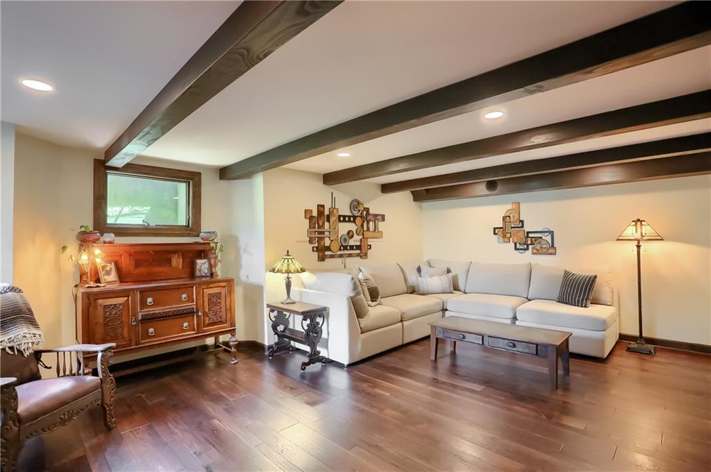 1044 Blackridge Road Pittsburgh, PA 15235 - Photo 22 of 25 Gallery Image 22
