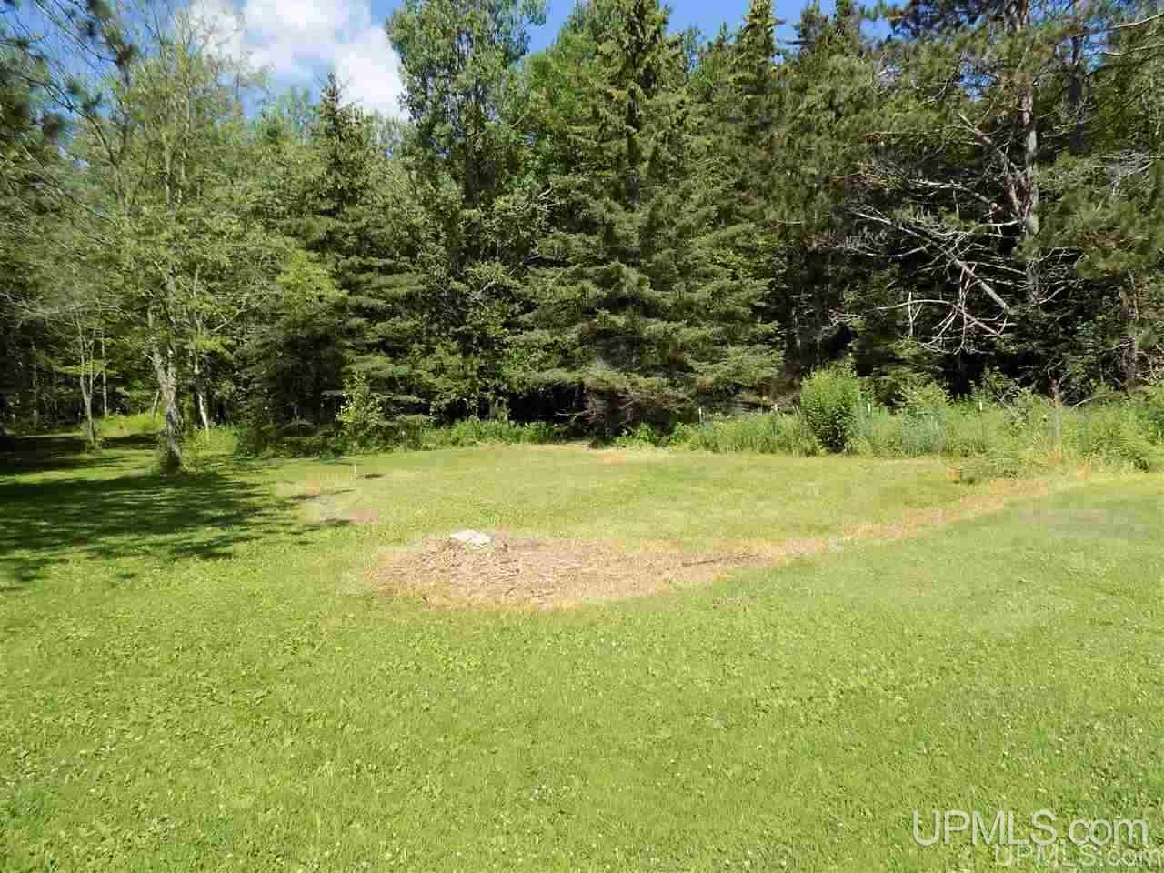 877 N River Road Manistique, MI 49854 - Photo 33 of 43