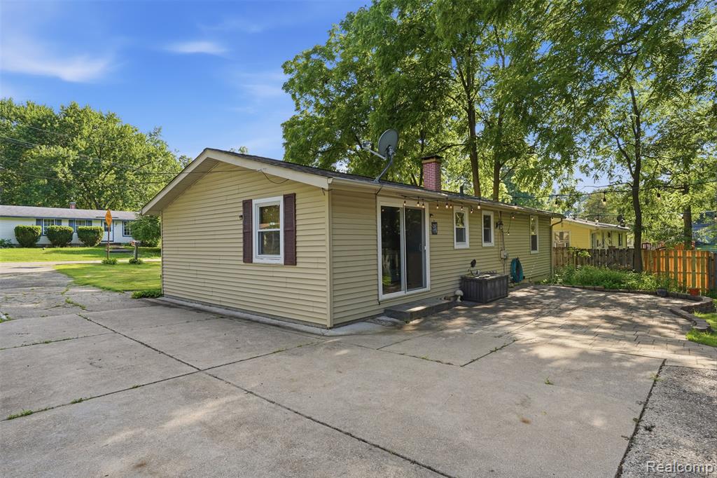 608 Snyder Road Highland, MI 48357 - Photo 17 of 22