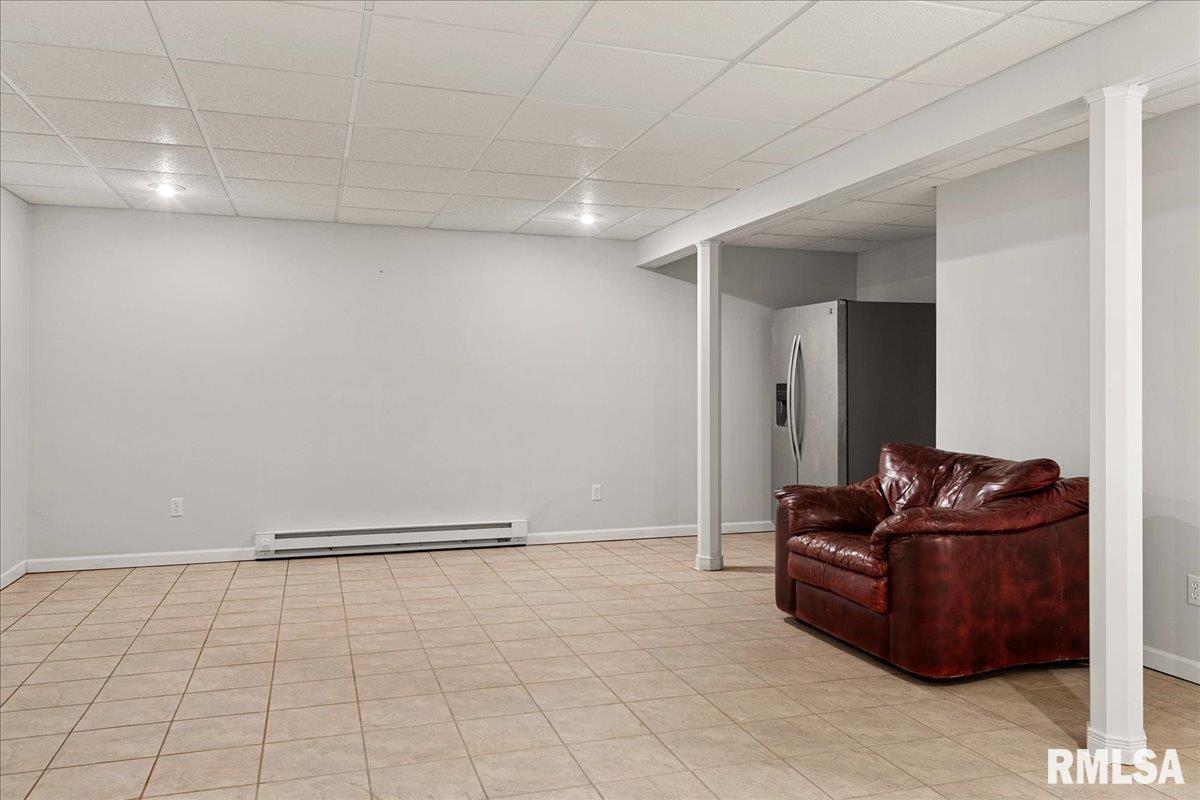 2550 Chapel Hill Drive Springfield, IL 62702 - Photo 18 of 46