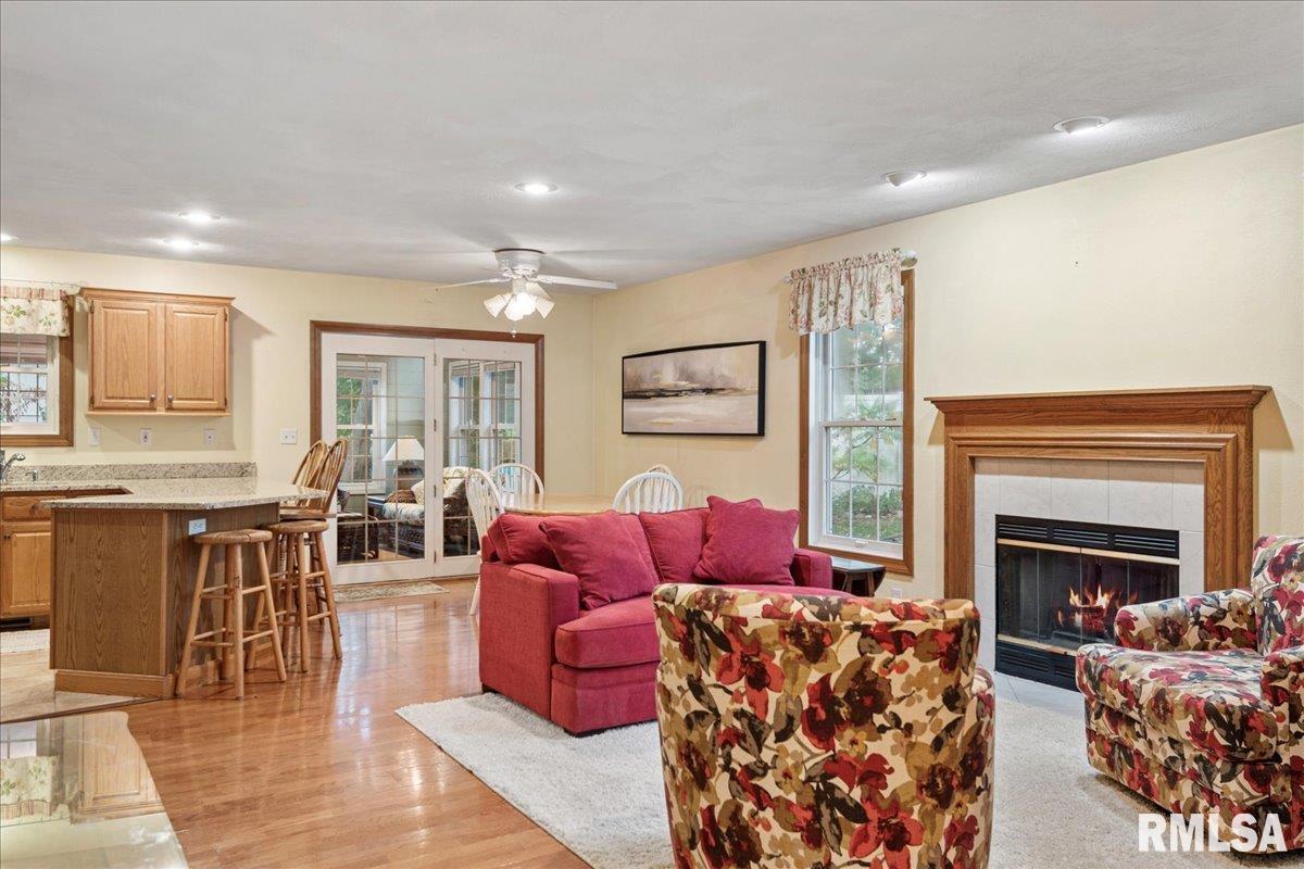 2550 Chapel Hill Drive Springfield, IL 62702 - Photo 33 of 46