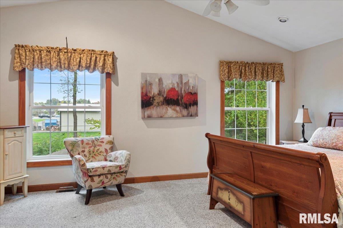 2550 Chapel Hill Drive Springfield, IL 62702 - Photo 41 of 46