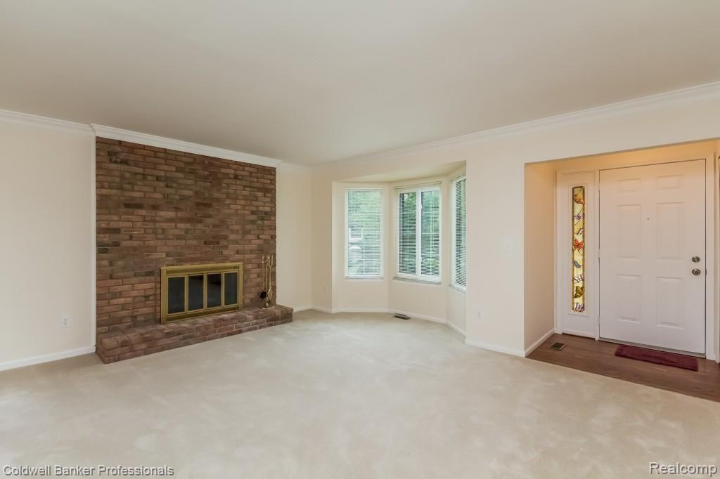 155 Meadow Ln Circle, Unit 21 Rochester Hills, MI 48307 - Photo 5 of 31