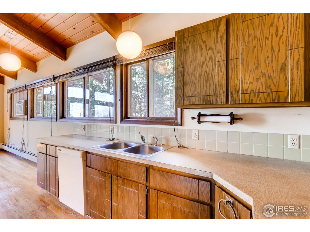 30 Spring Lane Boulder, CO 80302 - Photo 9 of 28 Gallery Image 9