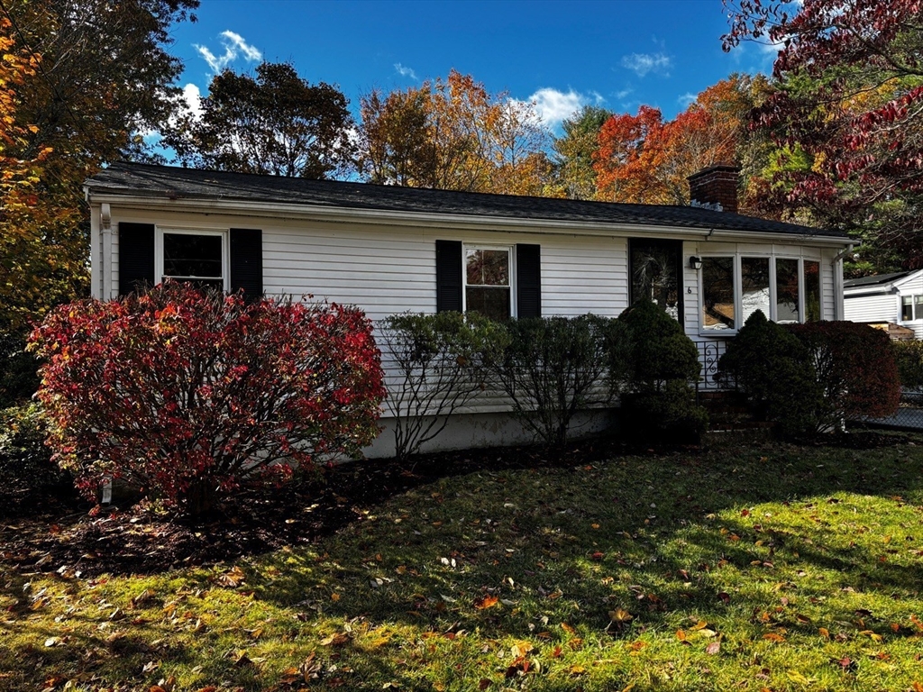 6 Evan Road Pembroke, MA 02359 - Photo 1 of 29 Gallery Image 1