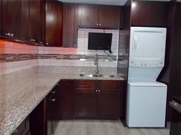 $1,750 | 6208 Ilanos Lane, Unit B, Las Vegas, NV 89108