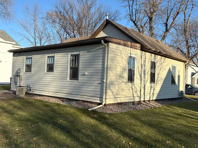 $146,500 | 320 13th Street South, Benson, MN 56215