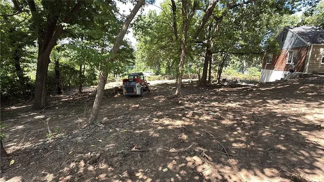 $17,900 | 3638 North Woodland Avenue, Kansas City, MO 64116