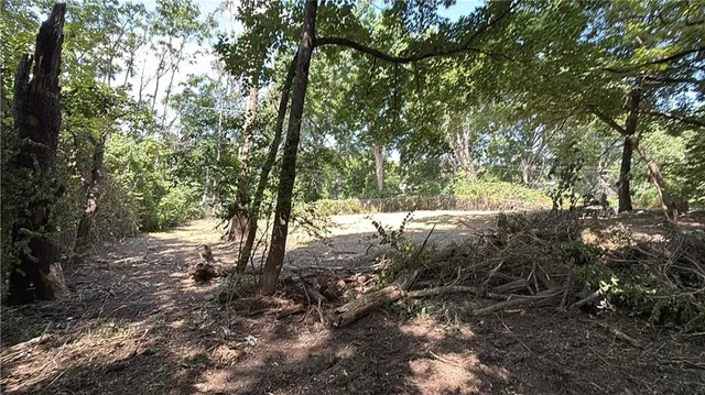 $17,900 | 3638 North Woodland Avenue, Kansas City, MO 64116