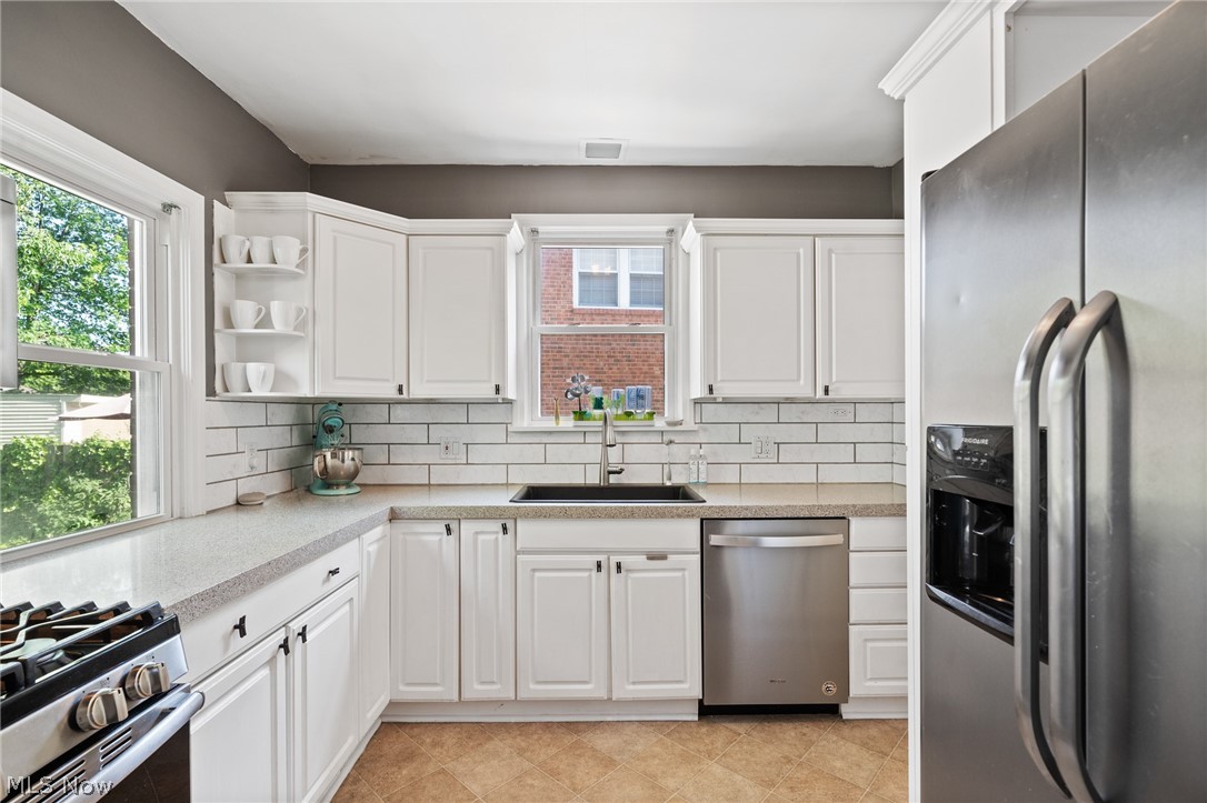 2387 Glendon Road Cleveland, OH 44118 - Photo 28 of 33 Gallery Image 28