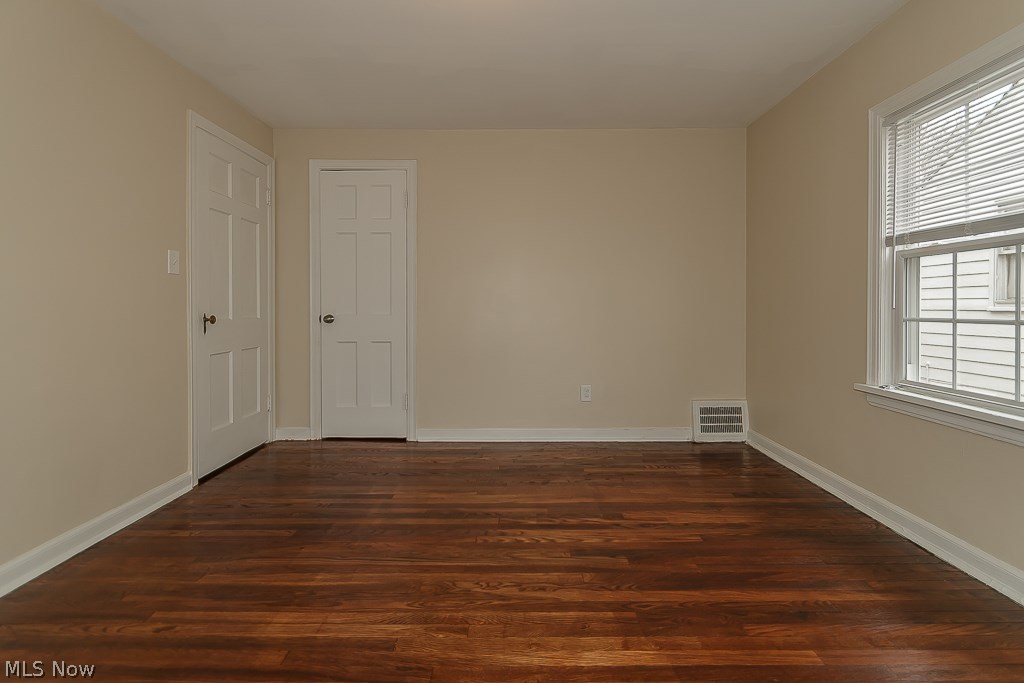 3729 Pennington Road Cleveland, OH 44120 - Photo 18 of 30