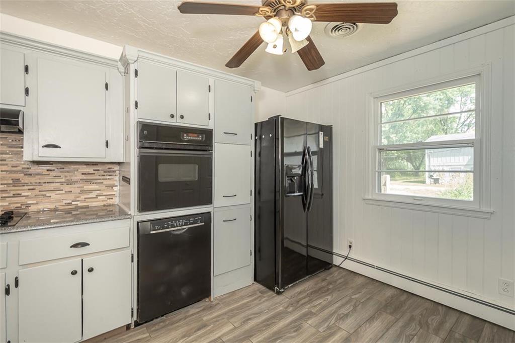 1222 South Maple Street Ottawa, KS 66067 - Photo 15 of 36