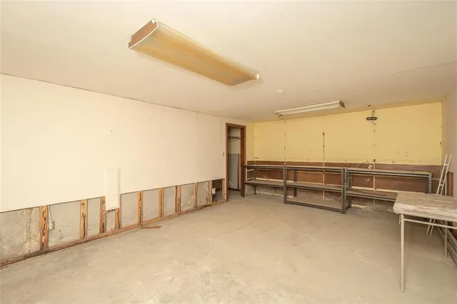 $230,000 | 1222 South Maple Street, Ottawa, KS 66067