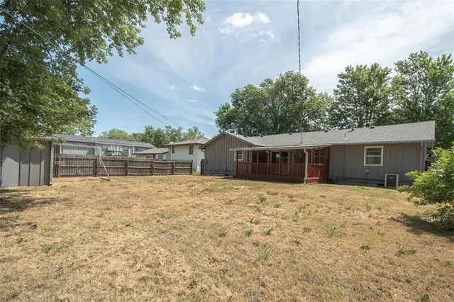 $230,000 | 1222 South Maple Street, Ottawa, KS 66067