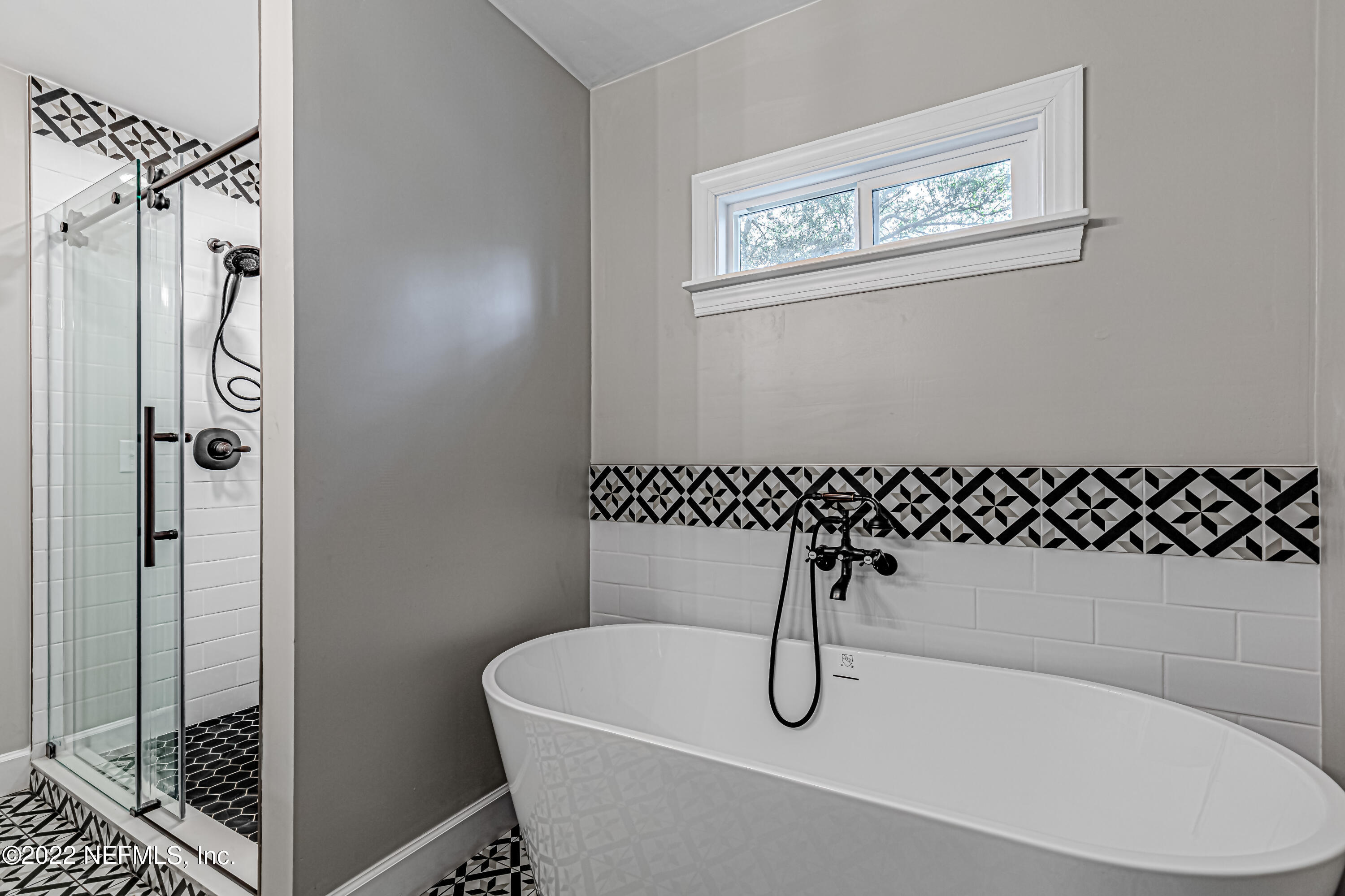 1159 Scotten Road Jacksonville, FL 32205 - Photo 26 of 41 25-Master Bath