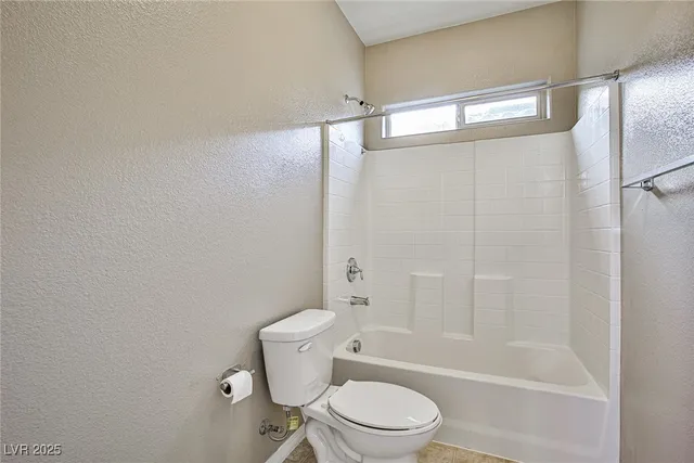 $2,450 | 7716 Plumbush Court, Las Vegas, NV 89113
