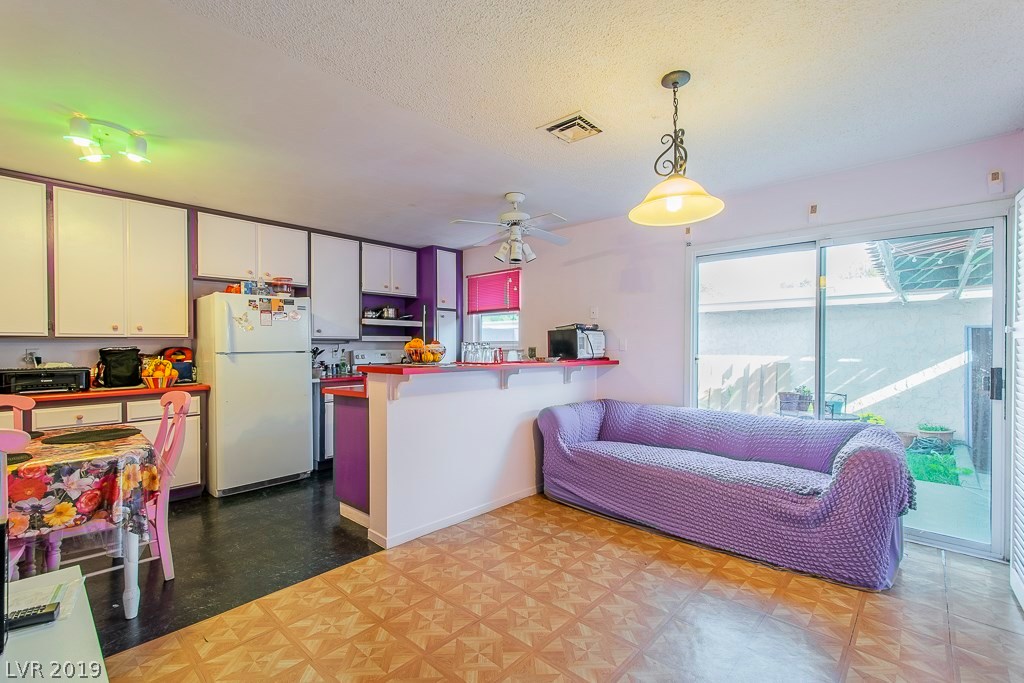 3072 South Pecos Road Las Vegas, NV 89121 - Photo 5 of 19