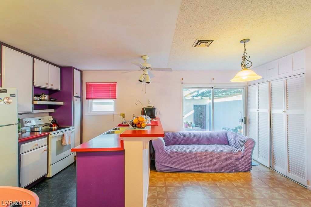 3072 South Pecos Road Las Vegas, NV 89121 - Photo 9 of 19