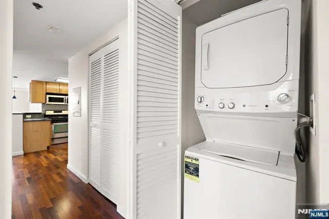 $910,000 | 700 1st Street, Unit 12Q, Hoboken, NJ 07030