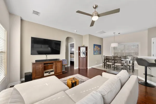 $1,895 | 2905 Saville Loop, Austin, TX 78741