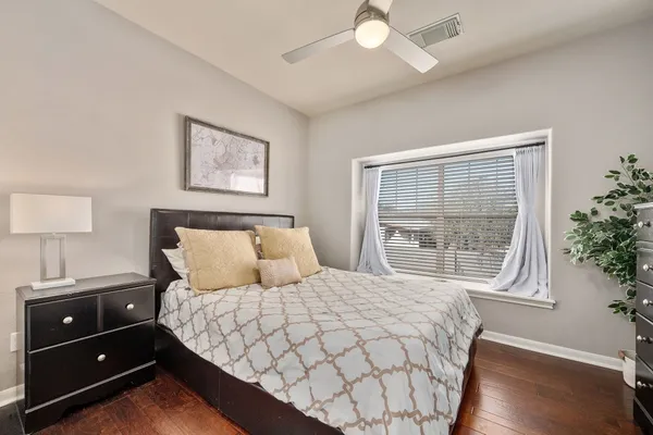 $1,895 | 2905 Saville Loop, Austin, TX 78741