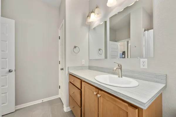 $1,895 | 2905 Saville Loop, Austin, TX 78741