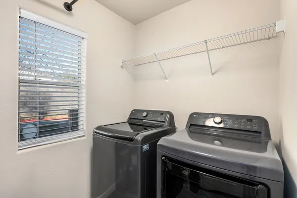 $1,895 | 2905 Saville Loop, Austin, TX 78741