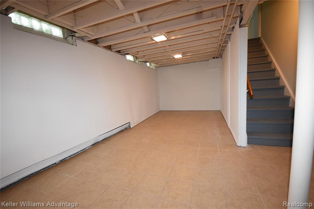 30209 Barwell Road Farmington Hills, MI 48334 - Photo 25 of 35